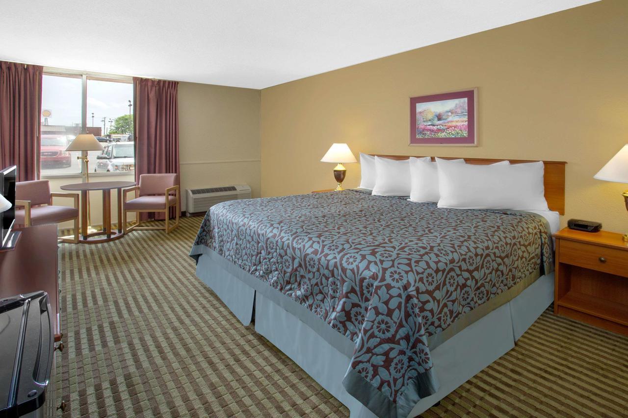 Days Inn By Wyndham Princeton Exterior photo